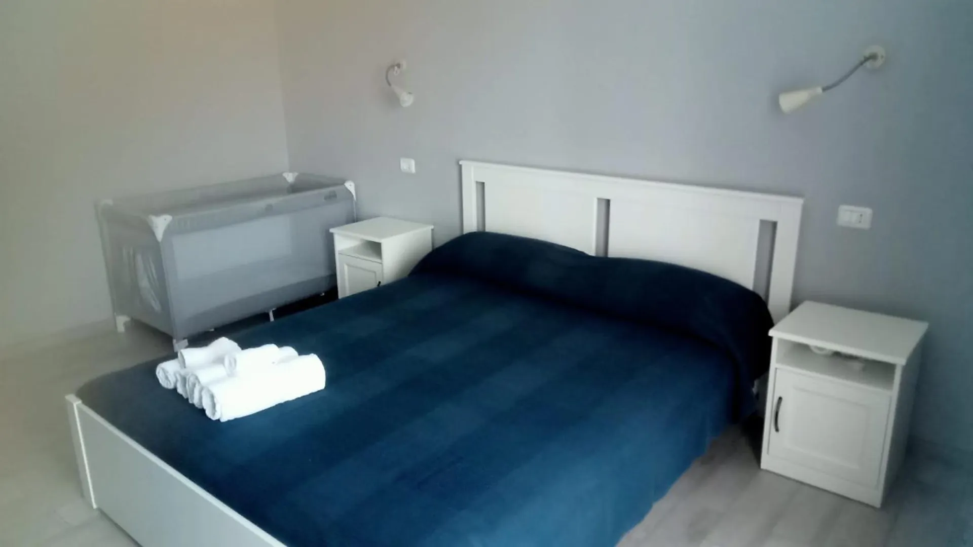 Affitti Brevi Zu Tano E Za Carmela Hotel Realmonte Gasthuis
